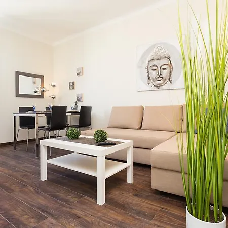 Apartmán Joli 2p Calme Proche Mer, Negresco & Centre - Clim, Terrasse & Wifi *