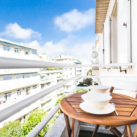 Apartmán Joli 2p Calme Proche Mer, Negresco & Centre - Clim, Terrasse & Wifi *